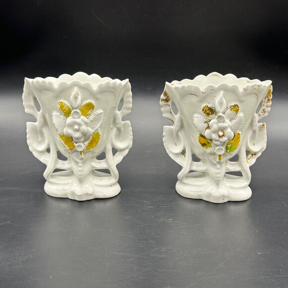 Antique Old Paris Porcelain Spill Bridal Vases Floral Scalloped Edges Pair READ - Picture 2 of 12